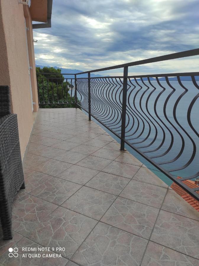 Apartment Zadoda Omis Exterior photo